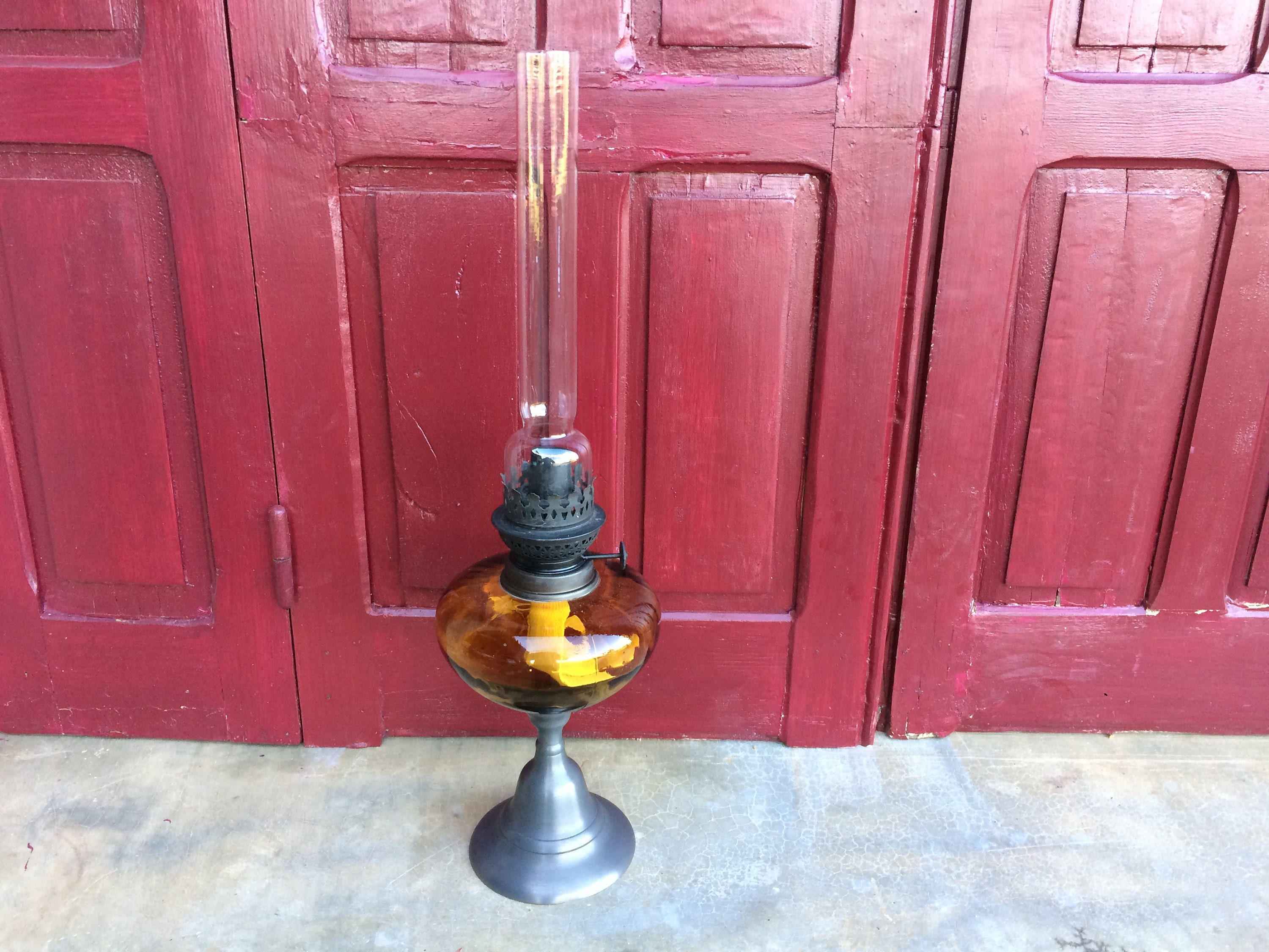 Antique Orange Glass Oil Lamp ou Kerosene Lamp, Hurricane Lantern Français Art Deco Room Decor, Foun