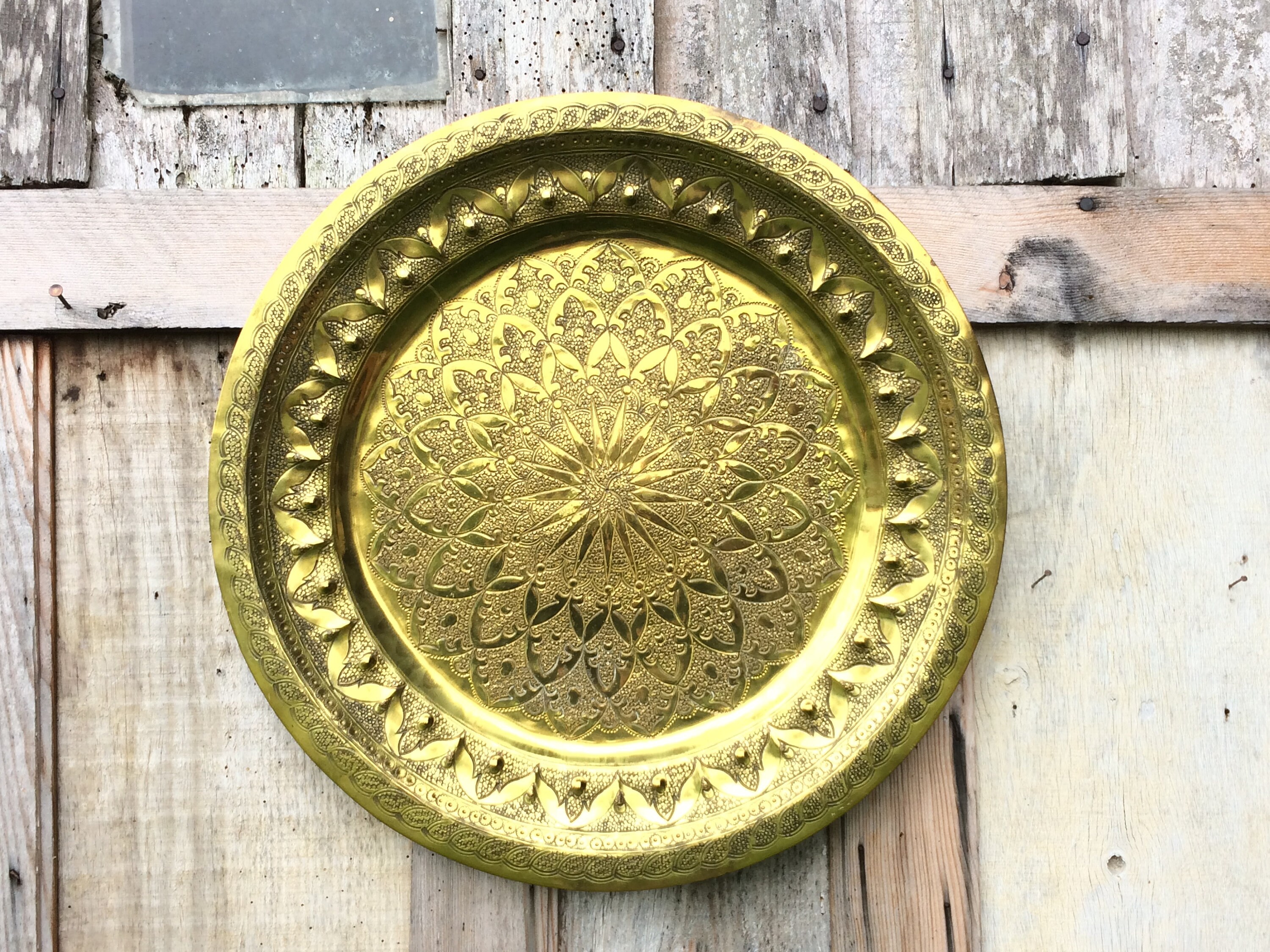Très Grand Plateau Marocain Décoratif en Laiton, Rond Métal Vintage, Décor de Chambre Or, Trouvé et 