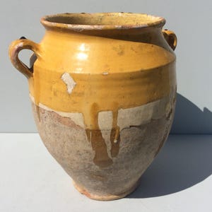 Stor konfiterad kruka, fransk antik ockraglaserad keramik