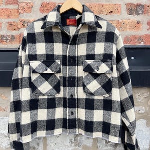 Vintage 60s 70s Sears Men’s Store Kings Road Boxy Thick Wool Black White Buffalo Plaid Checkered Button Up Shirt Medium Large