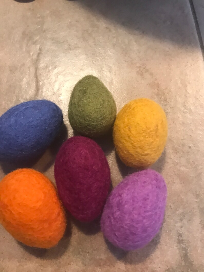 Primitive Colors 100% Felted Wool Eggs, 3/4 or 1 with krinkled kraft grasses in a ticking basket image 5