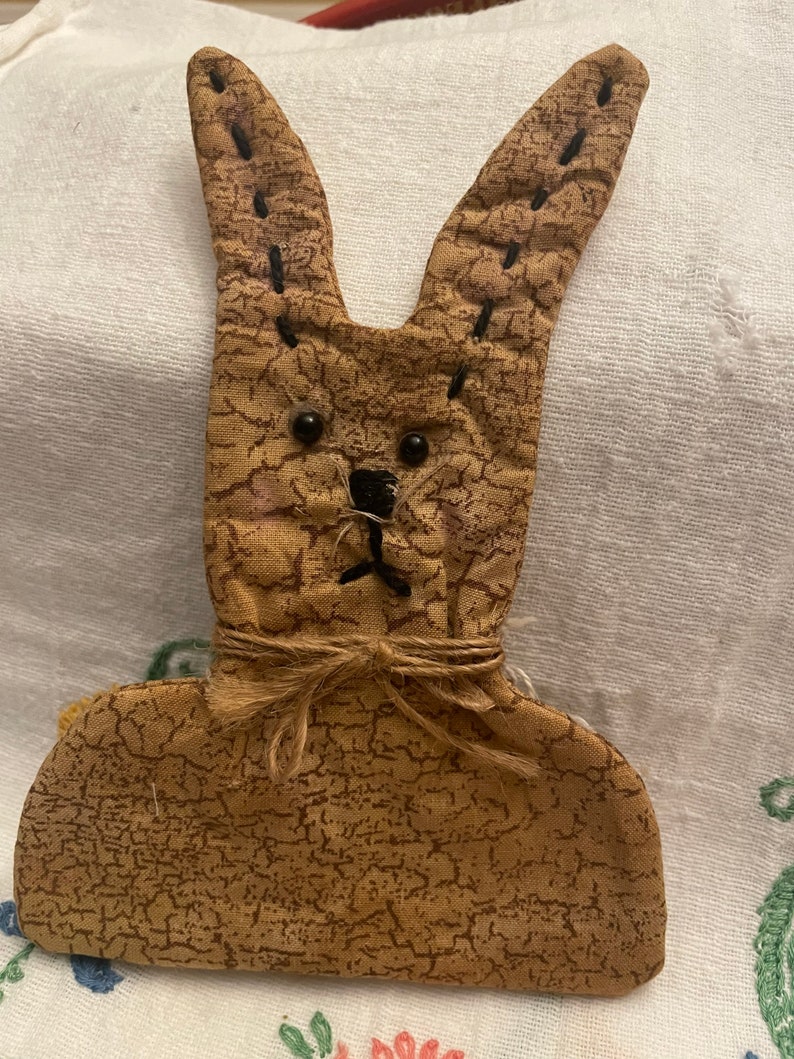 Carter, Primitive flat bunny shelf sitter, bowl filler image 1