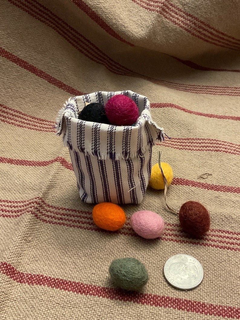 Primitive Colors 100% Felted Wool Eggs, 3/4 or 1 with krinkled kraft grasses in a ticking basket image 2