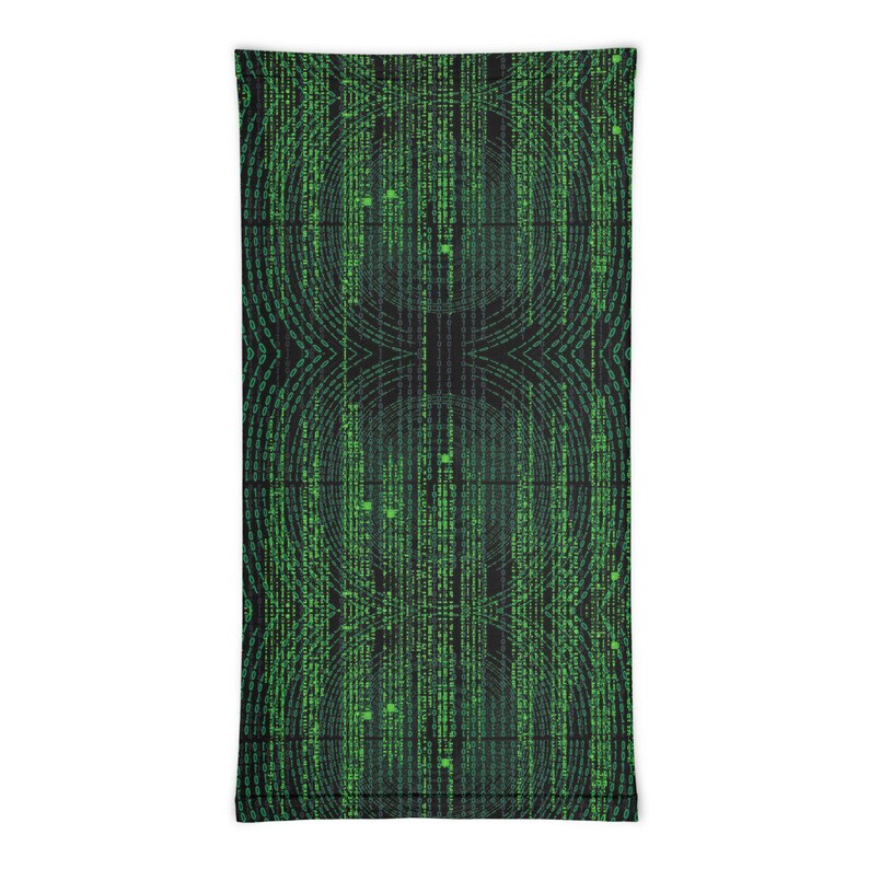 Peut inclure: Un masque facial noir et vert avec un motif r&eacute;p&eacute;t&eacute; de code vert sur fond noir.