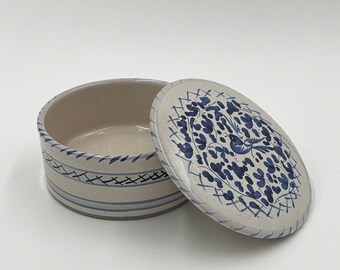 Vintage Deruta Ceramic Trinket Box, Made in Italy, White and Blue Decor