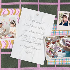 以下が含まれることがあります： 緑とピンクの格子柄の背景に、ポラロイド風の写真と手書きのテキストを組み合わせたコラージュ。写真には、ウサギの耳をつけた子供2人、人物、テーブルセッティングが含まれています。テキストには「春にインスパイアされた気まぐれな手描きの背景 - 軽快な色、モダンなフォークモチーフ、そして陽気な抽象的な形」と書かれています。
