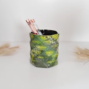 Galaxy Pen Pot/Desk Tidy (Green) Ceramic with Metallic Stars - Stationary Holder, Utensil/Pencil Pot, Ceramic Beaker, Secret Santa Gift