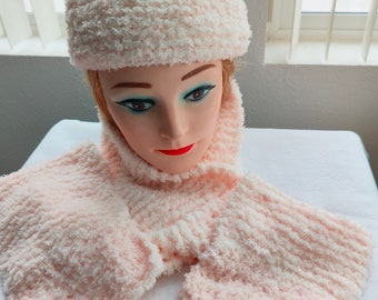 Blush pink hat & scarf set soft cozy warm pastel great gift Francesca\'s NWT 2 Pcs/Set Women Winter Hat Scarf Set Fuzzy Plush Thickened  main image 2