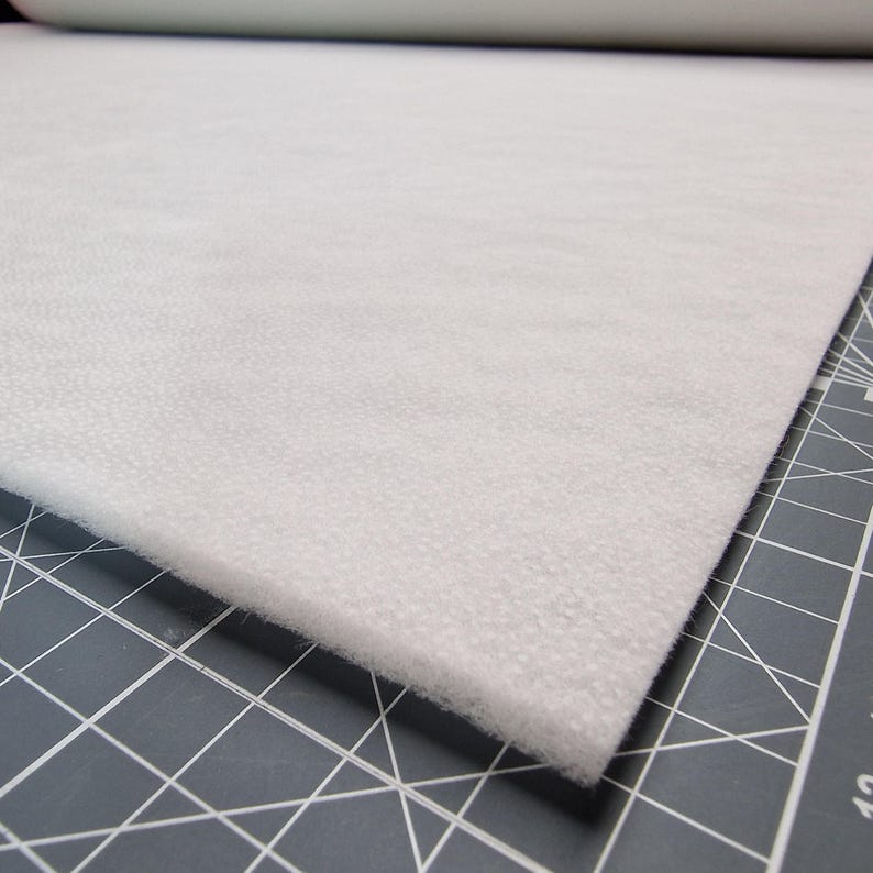 Vilene Vlieseline H640, Fusible Fleece Batting For Quilts and Bags, White, 90cm/35inch Wide image 4