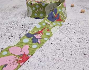 Schrägband - reine Baumwolle - handgemacht - Doppelfalte - Tilda - rosa blaue Blumen auf grün - 25mm breit - Verkauf PRO METER oder HOF