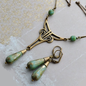 Art Deco, Czech Picasso Glass Drop, Turquoise and Gold Lustre mottled Necklace Set