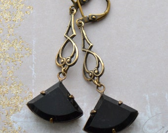 Art Deco Earrings, Art Nouveau Earrings, Jet Black Glass Earrings, Antiqued Gold Brass Earrings, Fan Shaped Earrings