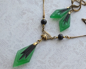 Art Deco Emerald Green and Black Necklace and Earring Set, Vintage Czech Glass Antiqued Gold Jewelry