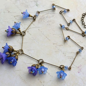 Art Nouveau Handmade Hand Painted Vintage Style Bluebell Lucite Flower Necklace image 2
