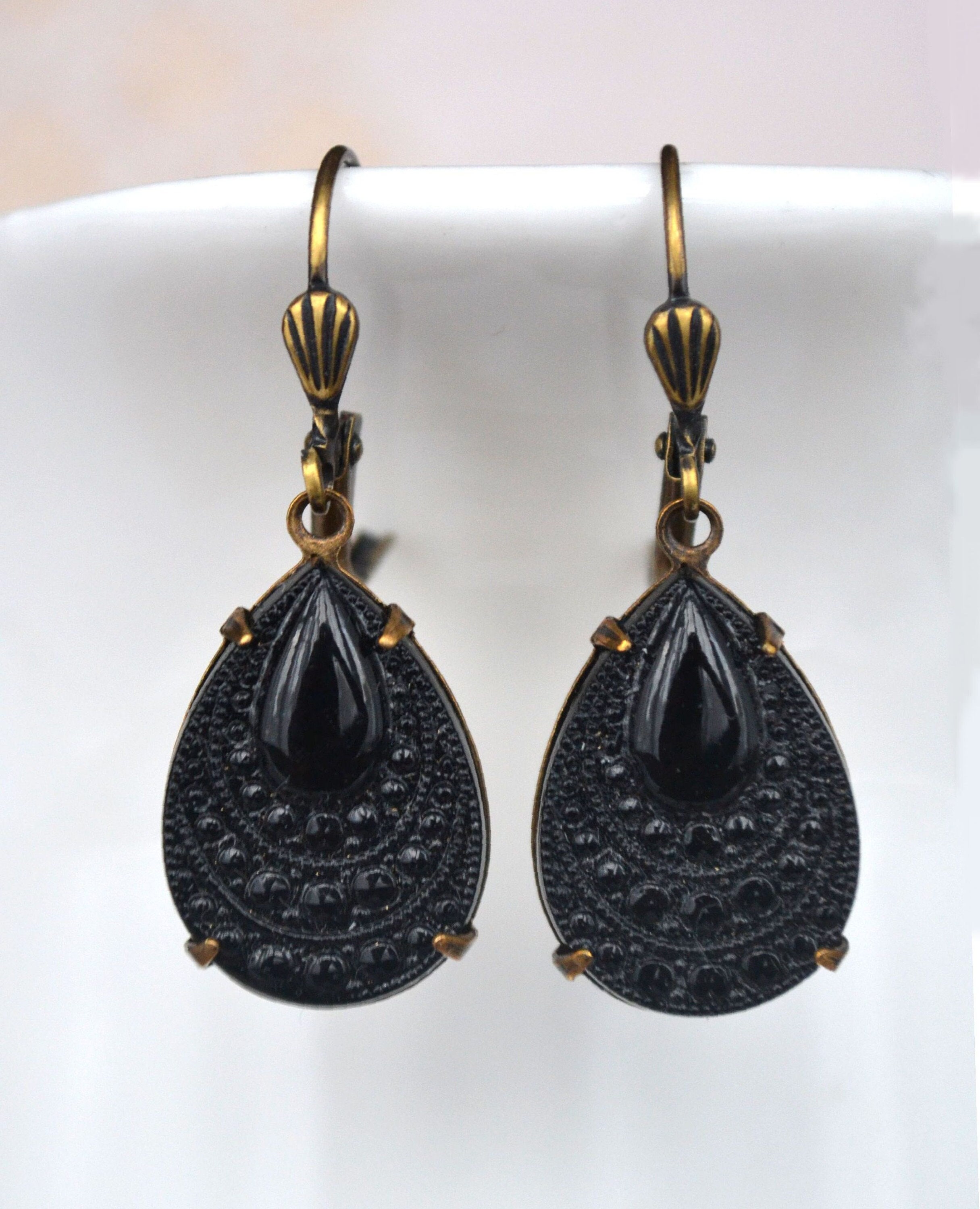 Boucles D'oreilles Clips Dorées Laurier Avec CZ Et Goutte En Verre Noir - Style Art Déco - Neuf
