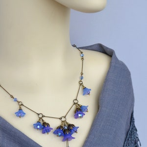 Art Nouveau Handmade Hand Painted Vintage Style Bluebell Lucite Flower Necklace image 4