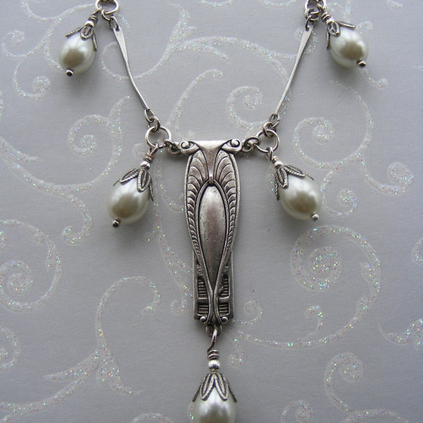 Set di orecchini e collana di perle di vetro ceco in argento anticato da sposa in stile Art Nouveau
