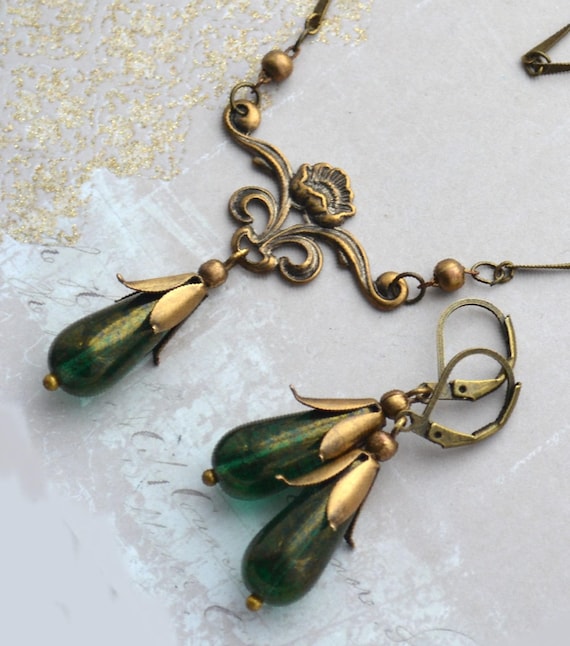 Parure De Collier En Métal Doré Vieilli - Avec Chaîne De Sécurité - Neuf Et Élégant