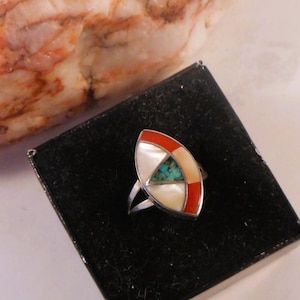 Zuni Style Inlay Ring With Pieces of Mother of Pearl, Turquoise Chips, and Faux Coral - Ring Size 6 1/2 - Southwestern Jewelry