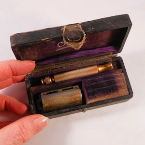 Vintage Gillette Safety Razor in Star Travel Kit - Small Shaving Kit For Travel - Great Collectible