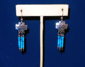 Boucles d'oreilles en argent sterling faites à la main avec croix grecque et perles de turquoise pendantes - Boucles d'oreilles à la recherche du grand sud-ouest