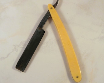 Vintage 1930's Straight Razor "Faultless" Made by F. A. Koch - Great Collectible, Still Useable