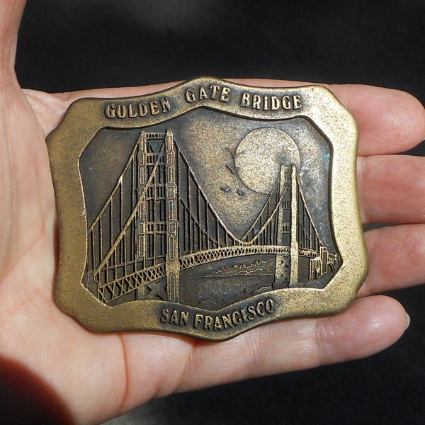 Belt Buckle Showing The Golden Gate Bridge - Great Souvenir or Reminder of Trip - Very Detailed - Gift for Him