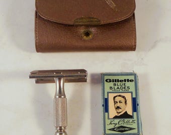 Vintage Gillette Safety Razor Travel Kit With Razor from 1966 (L2 Date Code) - Small Shaving Kit For Travel - Great Collectible