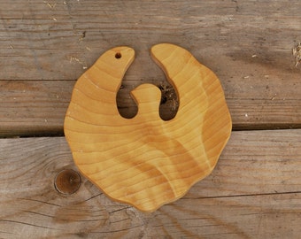 Small wood trivet Burl hot plate Bird wall decor Wood pot holder Decorative trivet Burl wood decor Valentines gift for him wood Gift for her