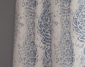 Featured image of post Light Blue Damask Curtains / Beautiful designs, infuse a cosy feel.
