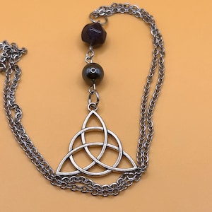 Triquetra Knot pendent necklace