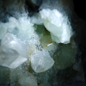 Prehnite with Sphalerite and calcite image 2