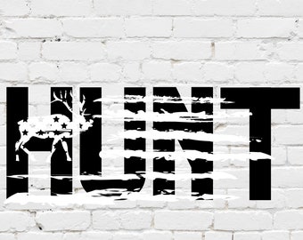 Peut inclure: Graphique en noir et blanc vieilli du mot "HUNT" avec une silhouette de cerf avec des étoiles à l'intérieur de la silhouette. Le graphique est sur un fond de mur en brique blanche.