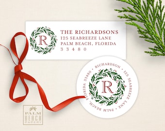 Etiquetas personalizadas de dirección de remitente con diseño de corona de acebo para Navidad - Rectangulares de 2,5 cm x 6,6 cm o redondas de 3,8 cm, 5 cm, 6,3 cm o 7,6 cm - Sellos personalizados para sobres