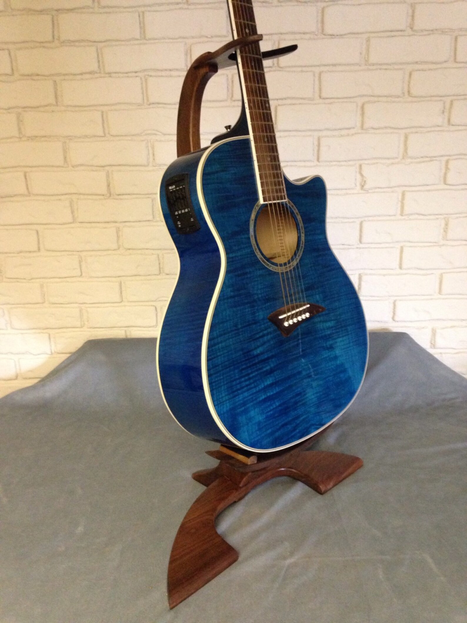 Walnut Guitar Stand Etsy