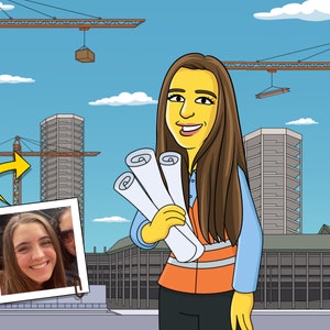 Puede incluir: Una mujer con una camisa azul y un chaleco de seguridad naranja sostiene planos frente a una obra en construcción con una grúa y edificios altos.