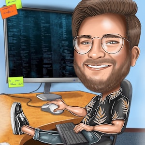 Peut inclure: Une illustration de dessin anim&eacute; d'une personne assise &agrave; un bureau avec un ordinateur, un clavier et une souris. La personne porte une chemise &agrave; motifs noir et or et a une barbe. L'&eacute;cran de l'ordinateur affiche du code.