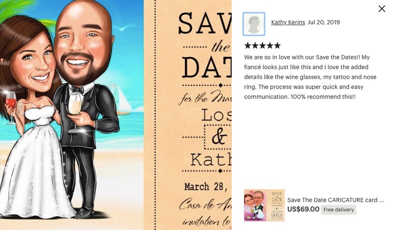 Puede incluir: Ilustraci&oacute;n de dibujos animados de una pareja con atuendo de boda, sosteniendo copas de vino. El fondo muestra una escena de playa. El texto de la invitaci&oacute;n dice "SAVE THE DATE" e incluye los nombres y la fecha de la boda.