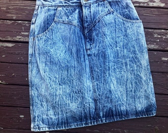 Vintage Acid WAsh Denim High Waist Skirt Size Medium