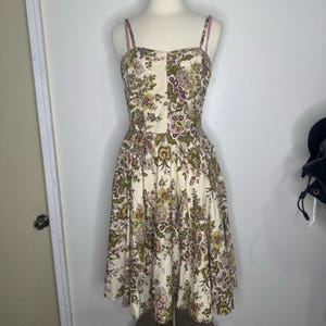 Vestido vintage de algodón con estampado y detalles de la colección Y2K de Anthropologie, modelo Elevenses, talla 8. imagen 1