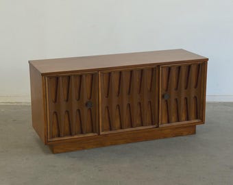 Brasilia style credenza
