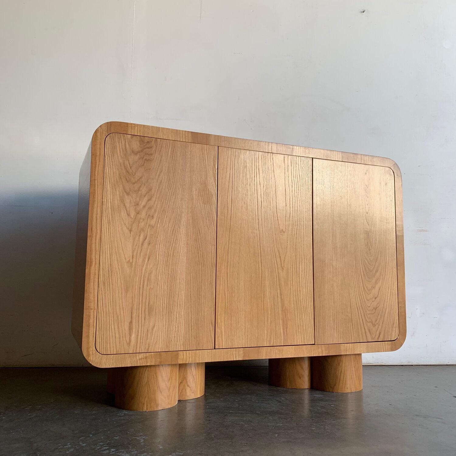 Vintage on Point Waterfall Clover Credenza Etsy UK