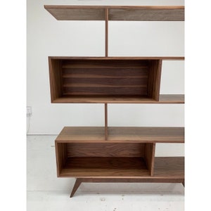 Contemporary Staggered Wall Bookcase image 5