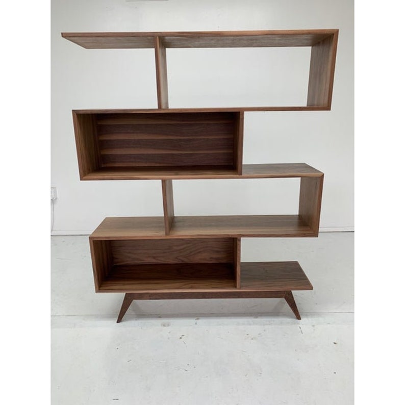 Contemporary Staggered Wall Bookcase image 2