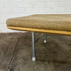 Kurv Bench by KI image 6