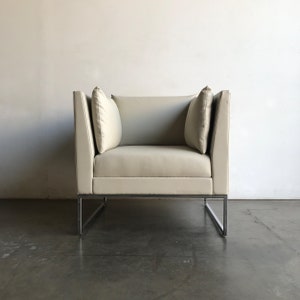 Gunlocke Calm White Leather Lounge Chair image 1