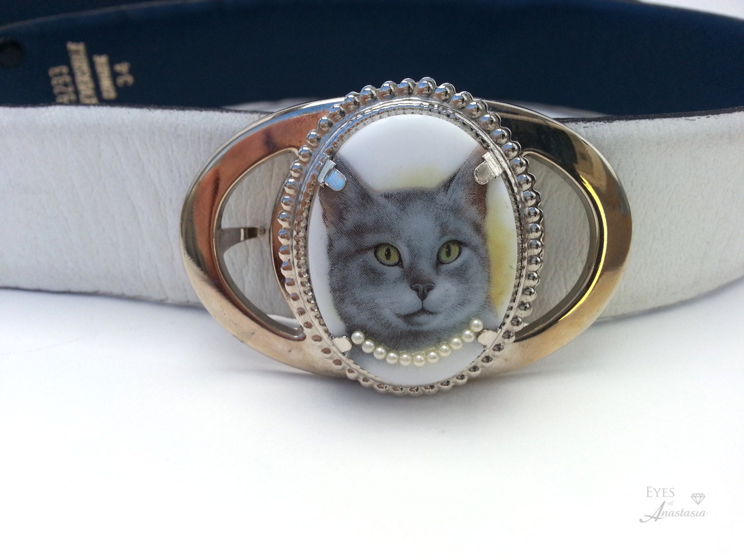 Cat belt buckle Steampunk kitty Cat with necklace Gray short hair Cat show Woman's belt buckle gray kitty cat grey cat jewelry pet love