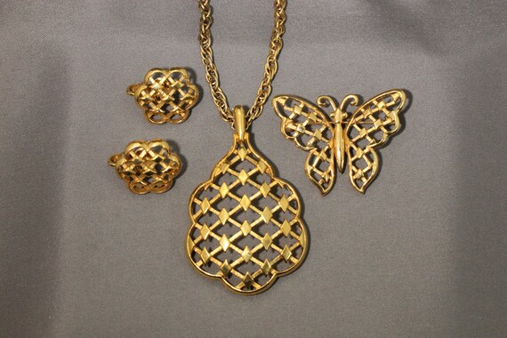 Trifari vintage set crown trifari necklace trifari