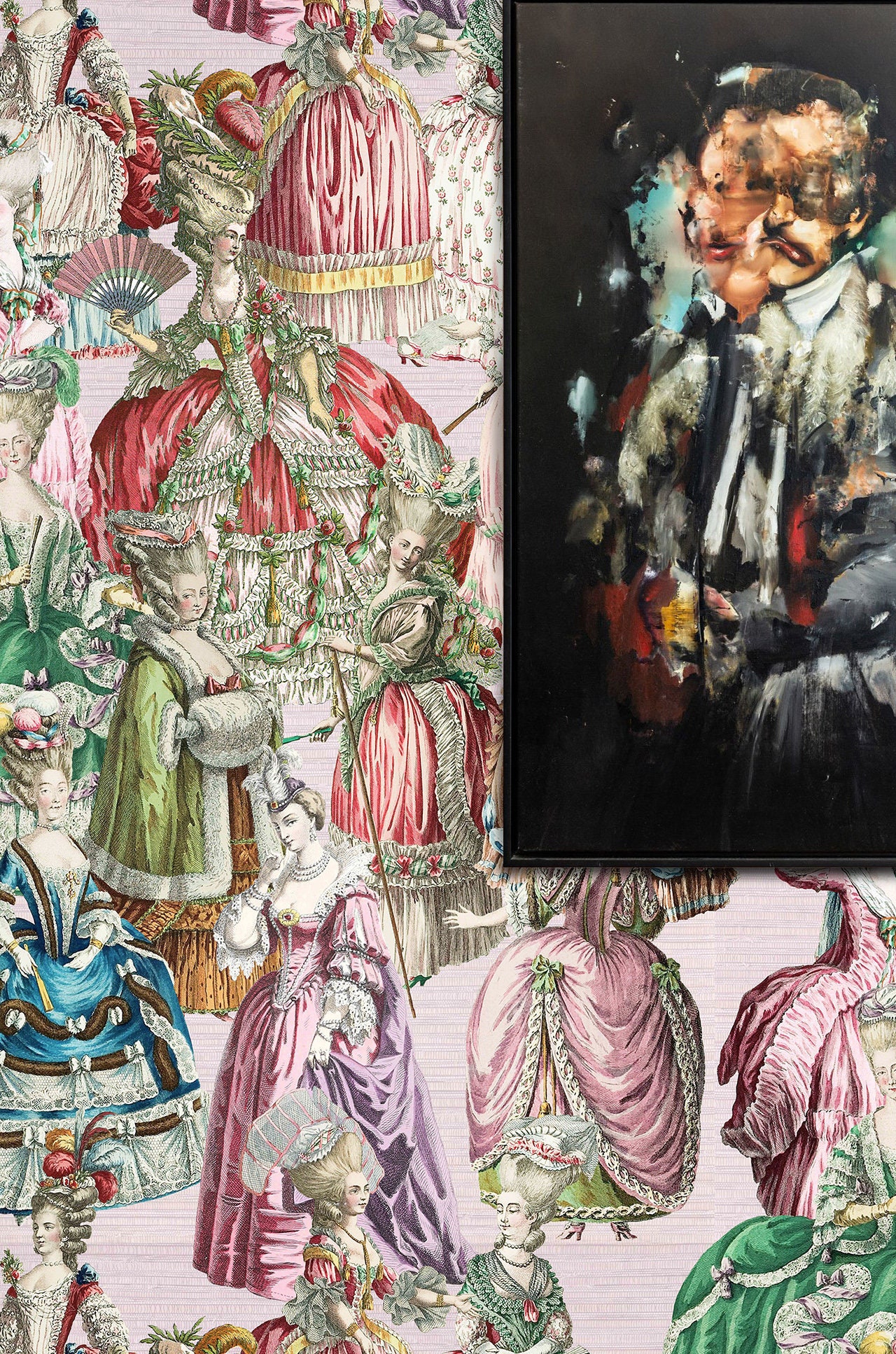 Marie Antoinette Old Fashioned Pink Wallpaper