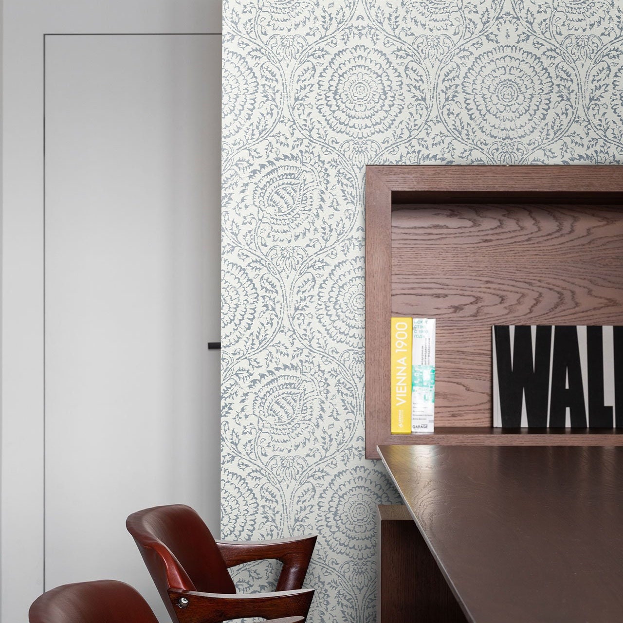 Blue and White Bohemian Wallpaper, Victorian Floral pint Country Home Decor